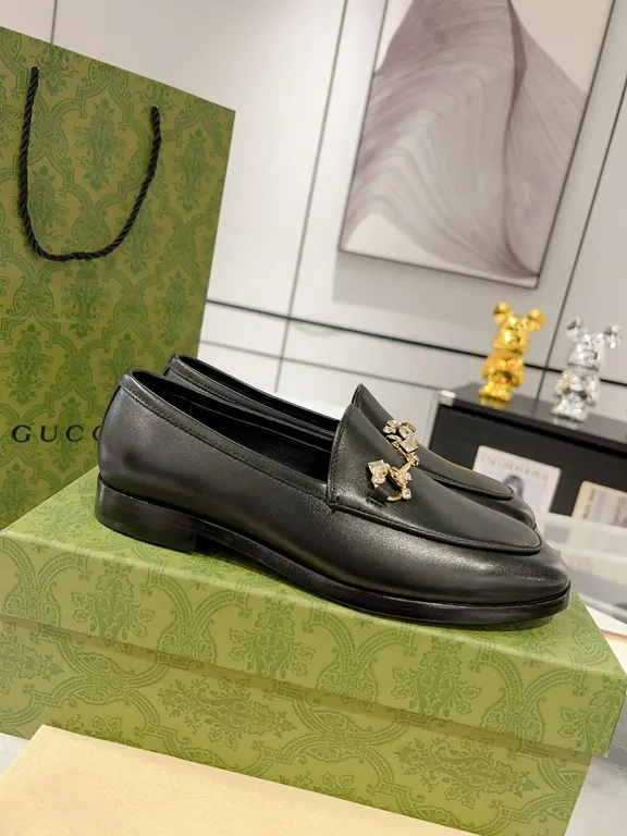 Gucci Shoe 